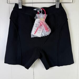 Yagi world blanco shorts‎ NWT